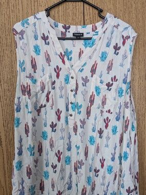Torrid Sleeveless Blouse